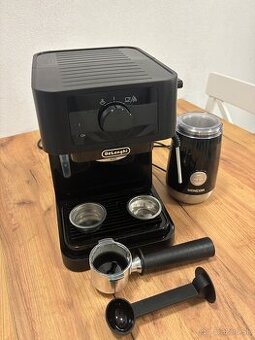 De'Longhi Stilosa Pákový espresso kávovar