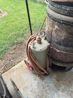 Bomba na postrek