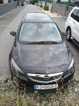 Opel Astra J 2011 2.0 CDTI 121 KW automat