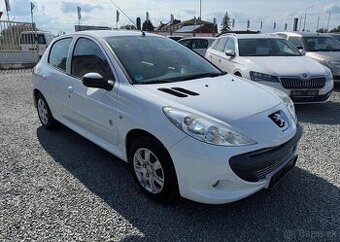 Peugeot 206 + 1.1i GENERATION benzín manuál 44 kw