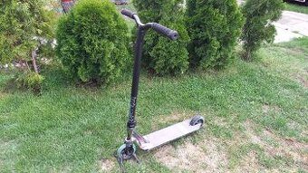 Kolobežka Blunt PRODIGY S8