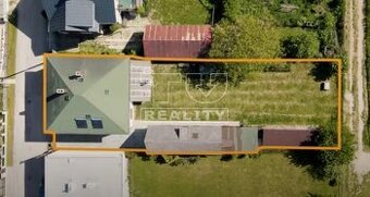Rodinný dom a pozemok 800m2- Martinček