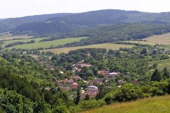 Stavebný pozemok v intraviláne obce Klenov - 1