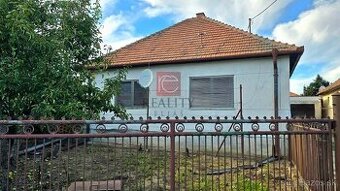 NA PREDAJ rodinný dom , Jarok - 1