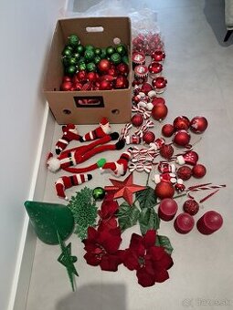 vianocny stromcek + decoracie