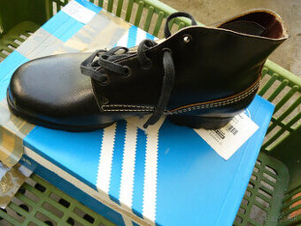 Čierne pracovné topánky - 1