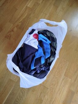 Darujem jesenné oblečenie pre chlapca 11 rokov