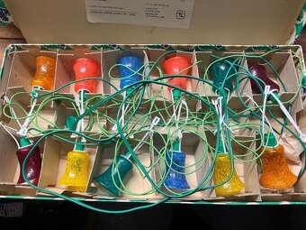 Úchytky na retro ozdobné svietidlá ZLATOKOV