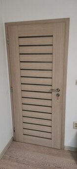 PREDÁM INTERIÉROVÉ DVERE 80a70cm.