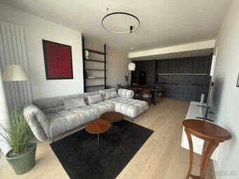 Luxusný 2-izbový byt v EUROVEA TOWER (60 m²) + loggia + park