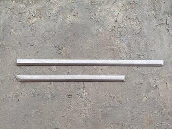 Škoda Octavia 2 Facelift • Lišty pravých dverí