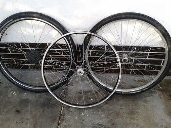 kolesa pre 28-29"plaste 622rozmer a sedatka nove