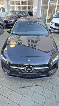 Mercedes-Benz A180 AMG,2022