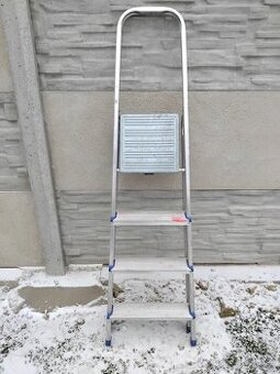 schodíky jednostranné 1x4 nášlapov do 150 kg