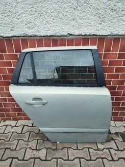 Opel astra caravan H - Dvere zadné pravé