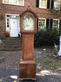 Starožitné hodiny s mesačným ciferníkom z roku 1827