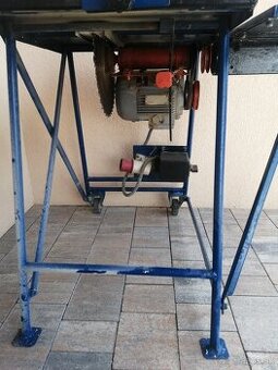 stolový cirkulár s hoblovkou