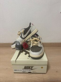 Jordan 1 x Travis Scott