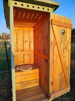 Drevená latrína - suché WC