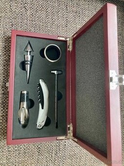 Set na vino v drevenej kazete