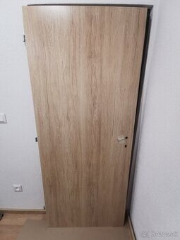Dvere 80 pravé