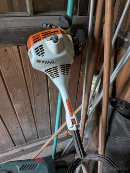Motorovy vyzinac / kosacka Stihl FS38