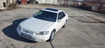 Toyota camry 2.2