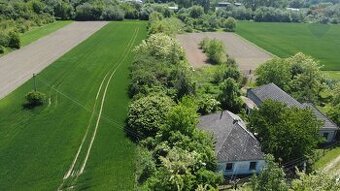 RD na polosamote, pozemok 3218 m², Vrbová nad Váhom