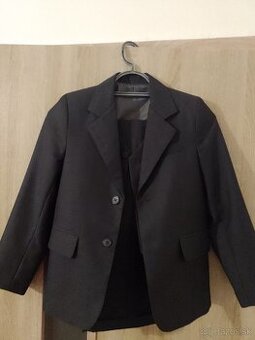 Predam detsky oblek 140/146