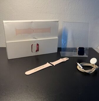 Predám Apple watch 9 41mm Pink Bežné známky opotrebovania