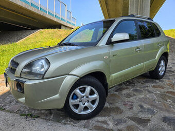 HYUNDAI TUSCON 2.0CRD A/T 4WD //BEZ KOROZIE//
