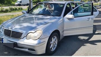 Mercedes Benz C200