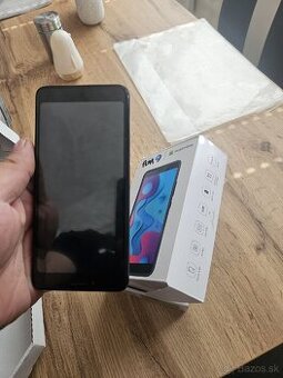 Predám úplne nový mobilný telefón