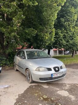 Predám Seat Ibiza na súčiastky