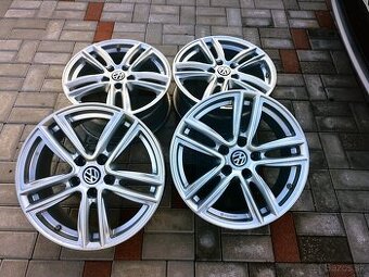RC - Audi,Škoda,Volkswagen,Seat 5x112 r17