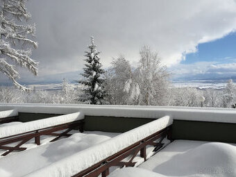 Atraktívny apartmán s parkovaním