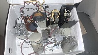 kondenzátory, cievky na reprovýhybky