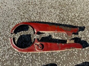 Kryt na retaz na Jawa 250