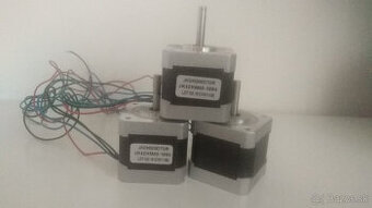 Krokový motor NEMA 17 42HM40-1684 2,8 V / 1,68 A