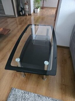 Predám stôl, stolík