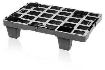 Predam plastové palety /80x60 cm/