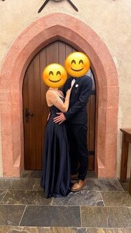 Spoločenské tmavomodré šaty