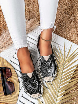 Čierne dámske espadrilky - veľkosť 39