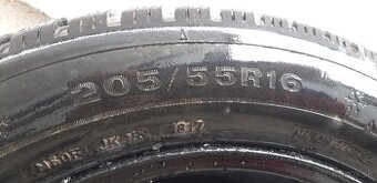 Ponúkam 1 ks disk so zimnymi pneu.205/55R16 z VW Touran