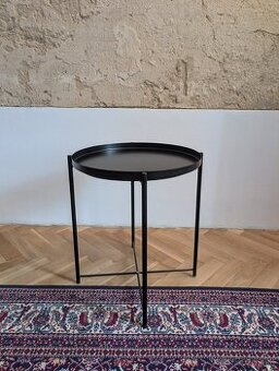 Ikea stolik s podnosom
