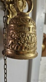 Krásny bronzový zvoncek
