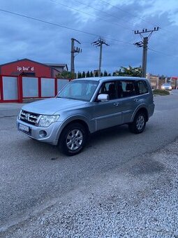 Mitsubishi pajero 3.2 4x4. Výmena je možná