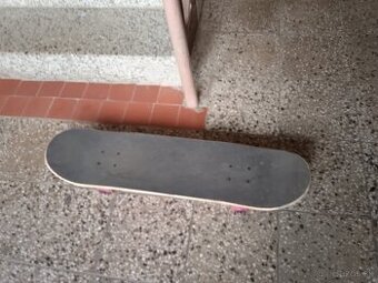 Predám skateboard