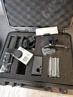 GoPro HERO 3 s príslušenstvom – komplet sada v kufríku