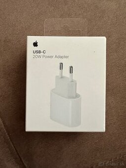 Originál nabíjačka Apple 20W USB - C kupovaná v ISTORES